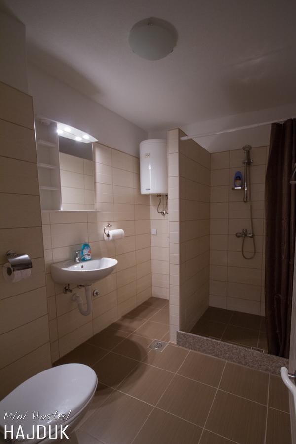 Mini Hostel - Apartman Konjic Bagian luar foto