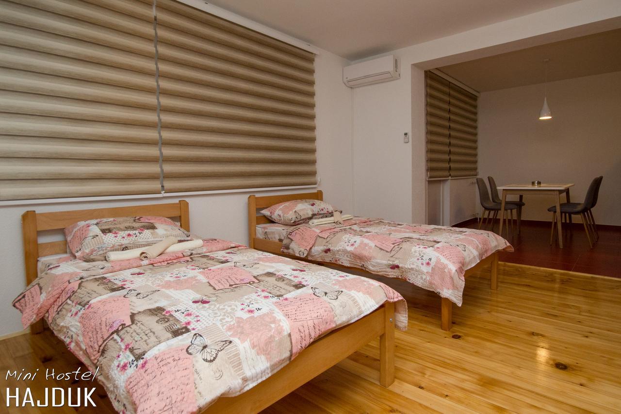 Mini Hostel - Apartman Konjic Bagian luar foto