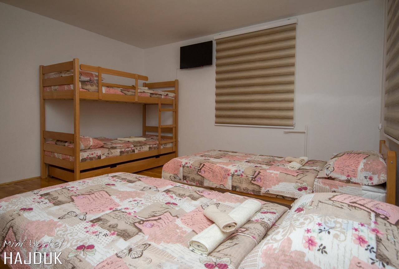 Mini Hostel - Apartman Konjic Bagian luar foto